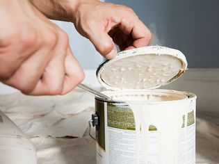 7 Ways to Open a Paint Can Like a Professional—and Not Spill a Drop
