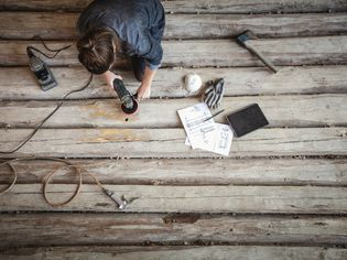 How to Scrape Paint With 3 Common Tools