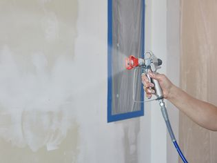 How to Pick Out a Paint Sprayer